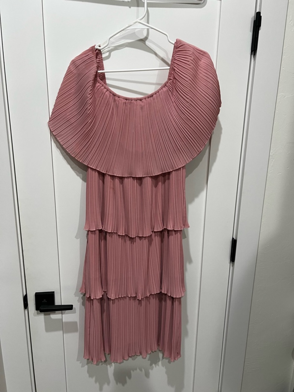 Elle Dusty Rose Pleated Tiered Midi Dress